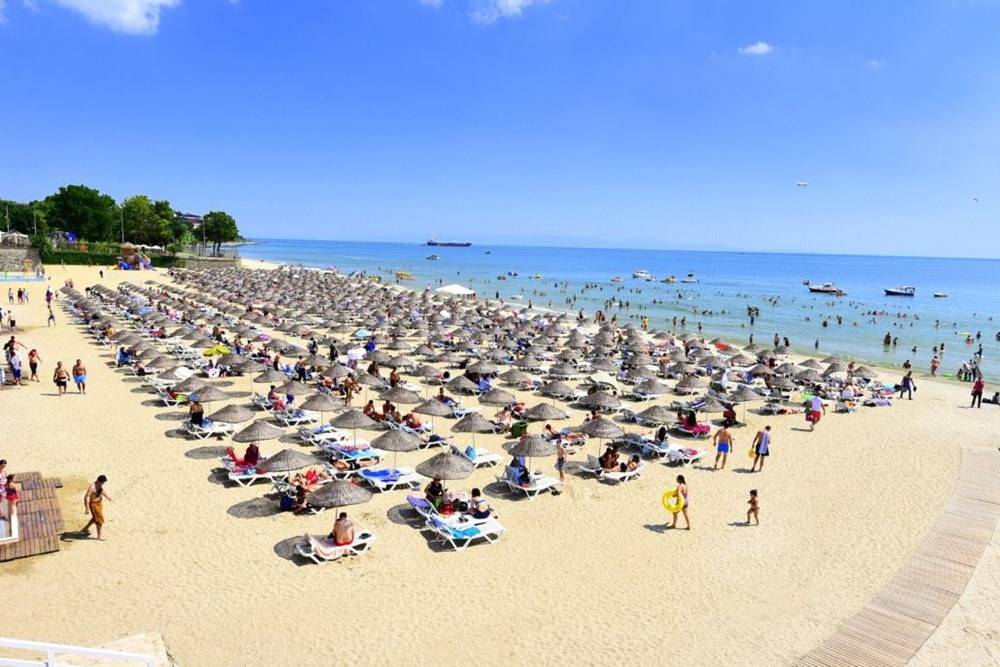 SUYU CAM DENİZİ ÇARŞAF | Hem Anadolu hem de Avrupa yakası… İşte İstanbul’da denize girilebilecek plajlar listesi 2
